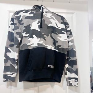 Hollister camo hoodie